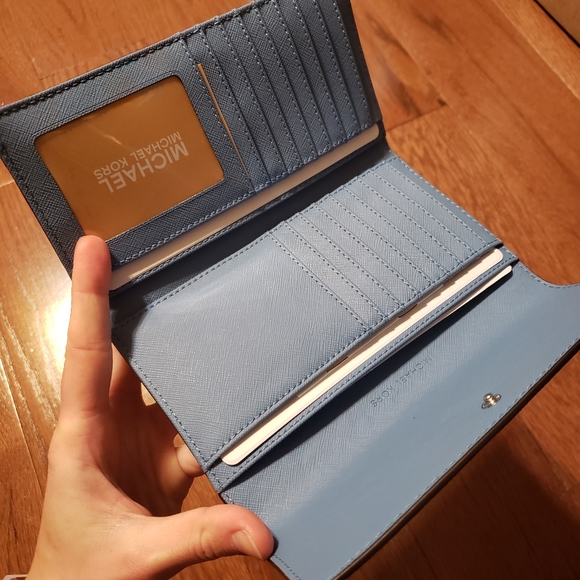 🥰NWT Michael Kors LG trifold wallet admiral blue - Picture 5 of 6